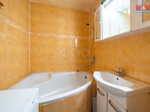 Prodej bytu 3+1, Loket, Sportovní, 76 m2