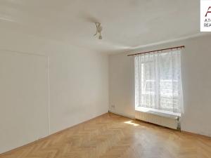 Prodej bytu 2+1, Kolín, Na Magistrále, 50 m2