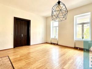 Pronájem bytu 4+1, Kroměříž, 1. máje, 116 m2