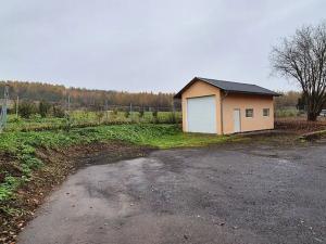Pronájem skladu, Modlany, 430 m2