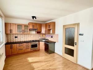 Prodej bytu 2+kk, Praha - Radlice, Na Farkáně III, 70 m2