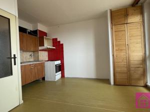 Prodej bytu 1+1, Břeclav, sídl. Dukelských hrdinů, 35 m2