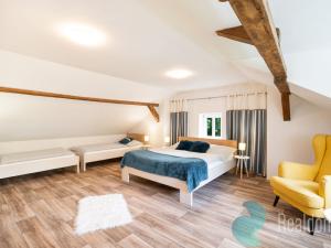 Prodej apartmánu, Rožmberk nad Vltavou, 302 m2