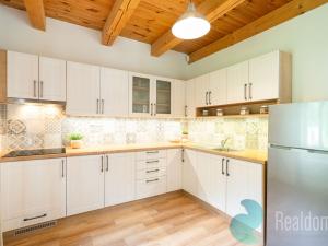 Prodej apartmánu, Rožmberk nad Vltavou, 302 m2