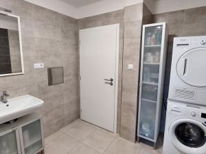 Prodej bytu 3+1, Písek, Preslova, 77 m2