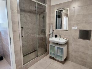 Prodej bytu 3+1, Písek, Preslova, 77 m2