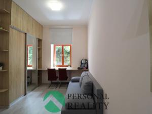 Prodej bytu 1+1, Karlovy Vary, Svahová, 64 m2