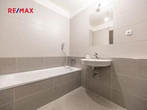 Prodej bytu 3+kk, Praha - Dolní Měcholupy, Kardausova, 74 m2