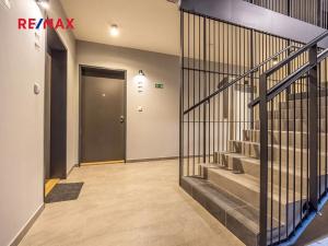 Prodej bytu 3+kk, Praha - Dolní Měcholupy, Kardausova, 74 m2
