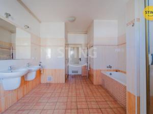Prodej bytu 4+1, Opava, Krnovská, 170 m2