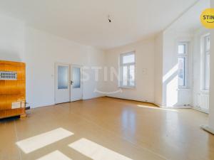 Prodej bytu 4+1, Opava, Krnovská, 170 m2