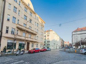 Pronájem bytu 3+1, Praha - Dejvice, Kafkova, 102 m2