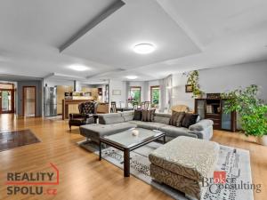Prodej rodinného domu, Mokrovousy, 221 m2