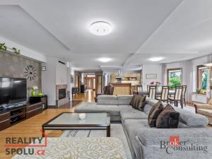 Prodej rodinného domu, Mokrovousy, 221 m2