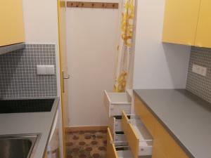 Pronájem bytu 1+kk, Praha - Nusle, 5. května, 30 m2