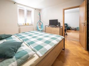 Prodej bytu 3+kk, Tlučná, V Rybníčkách, 56 m2