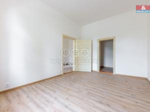 Prodej činžovního domu, Nejdek, náměstí Karla IV., 766 m2