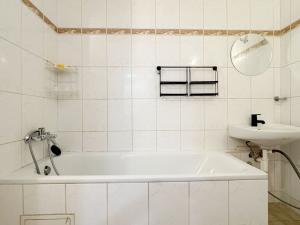 Pronájem bytu 2+kk, Kladno - Kročehlavy, Holandská, 40 m2