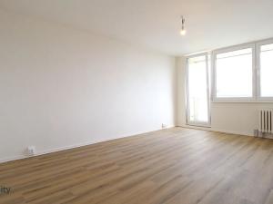 Prodej bytu 3+1, Praha - Horní Měcholupy, Livornská, 78 m2