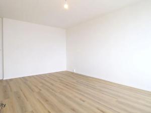 Prodej bytu 3+1, Praha - Horní Měcholupy, Livornská, 78 m2