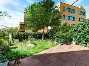 Prodej bytu 2+kk, Praha - Vinohrady, U Zvonařky, 116 m2