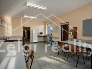 Pronájem skladu, Valtice, Zámek, 1192 m2