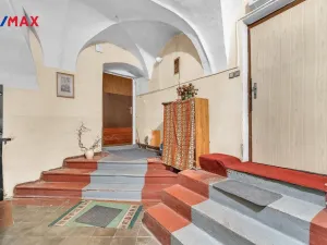 Prodej vícegeneračního domu, Hostinné, Náměstí, 420 m2
