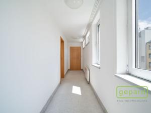Pronájem bytu 2+kk, Praha, Hartigova, 60 m2