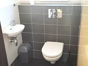 Pronájem bytu 3+1, Praha - Vokovice, V středu, 85 m2