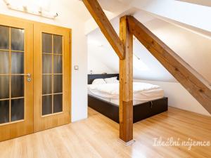 Pronájem bytu 3+kk, Praha - Smíchov, Na Zatlance, 128 m2