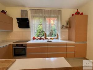 Pronájem rodinného domu, Karlovy Vary, Slovenská, 170 m2