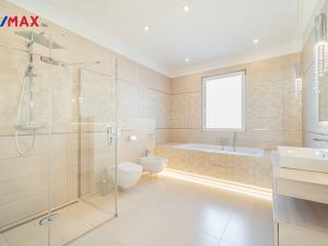 Prodej rodinného domu, Šestajovice, Myslivečkova, 389 m2