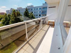 Pronájem bytu 1+kk, Praha - Vokovice, Tobrucká, 33 m2