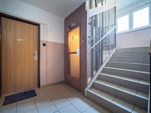 Prodej bytu 3+1, České Budějovice - České Budějovice 7, Lidická tř., 64 m2