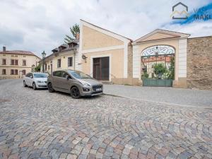 Pronájem obchodního prostoru, Kutná Hora, Palackého náměstí, 60 m2