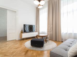Pronájem bytu 2+kk, Praha, Na Poříčí, 55 m2