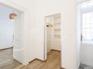 Pronájem bytu 2+kk, Praha, Na Poříčí, 40 m2