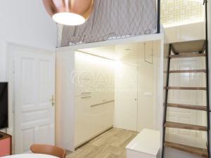 Pronájem bytu 2+kk, Praha, Na Poříčí, 40 m2