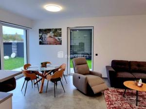 Pronájem rodinného domu, Velká Hleďsebe, K Malé Hleďsebi, 160 m2