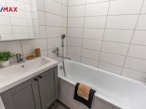 Pronájem bytu 3+1, Litvínov - Horní Litvínov, Podkrušnohorská, 63 m2
