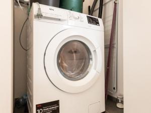 Pronájem bytu 2+kk, Praha - Krč, Hornokrčská, 40 m2