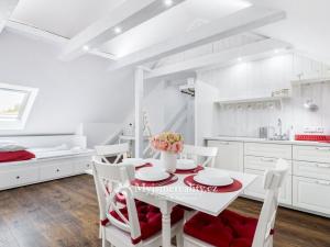 Prodej ubytování, Suchohrdly, Znojemská, 450 m2