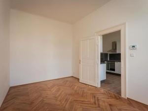Pronájem bytu 2+kk, Praha - Nové Město, Lípová, 38 m2
