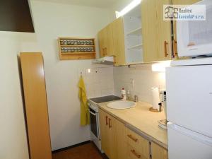 Pronájem bytu 2+kk, Brno, Uzbecká, 49 m2