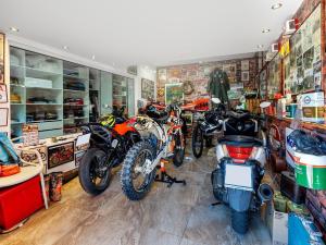 Prodej rodinného domu, Sulice - Hlubočinka, U Lesa, 245 m2
