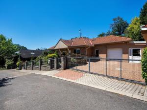 Prodej rodinného domu, Sulice - Hlubočinka, U Lesa, 245 m2