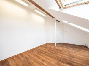 Pronájem bytu 3+1, Praha - Smíchov, Kováků, 94 m2