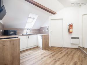 Pronájem bytu 3+1, Praha - Smíchov, Kováků, 94 m2