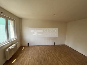 Prodej bytu 1+1, Rotava, Sídliště, 37 m2