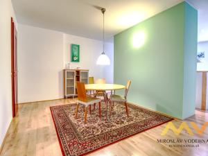 Pronájem bytu 2+kk, Hradec Králové, Malé náměstí, 98 m2